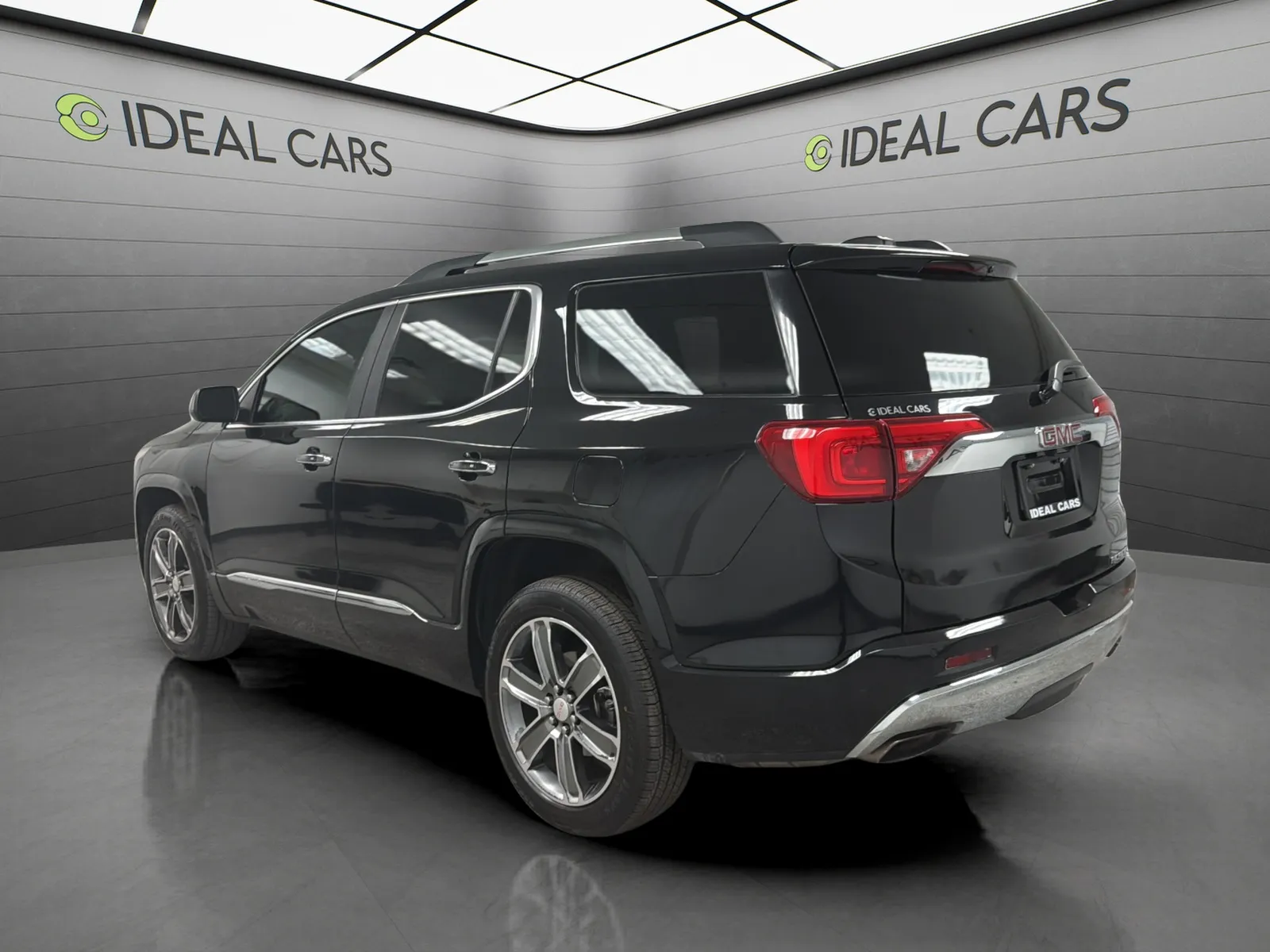 GMC Acadia photo 7