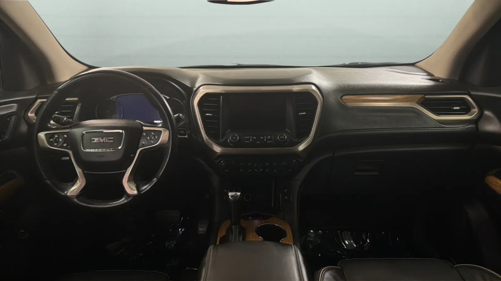GMC Acadia photo 9