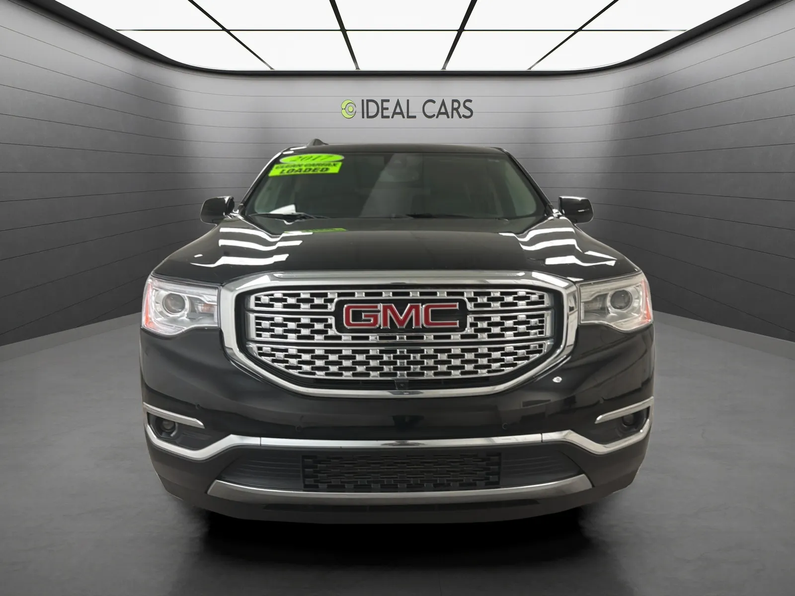 GMC Acadia photo 2