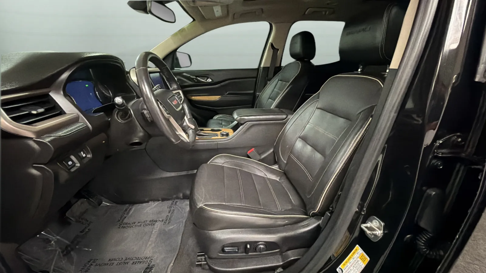 GMC Acadia photo 18