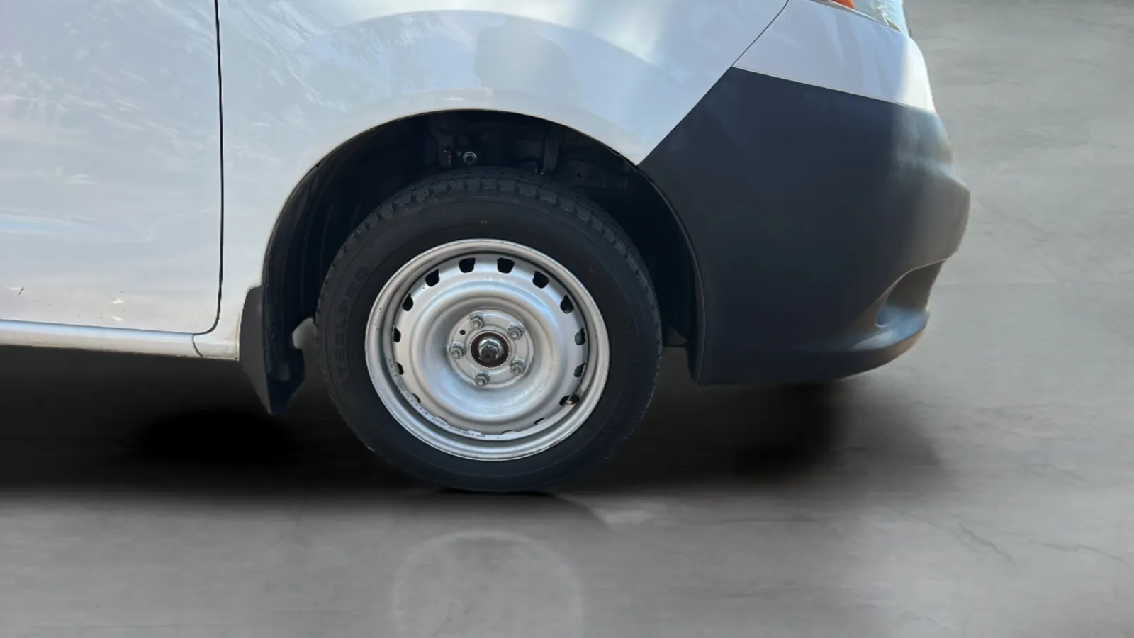 Nissan NV200 photo 30