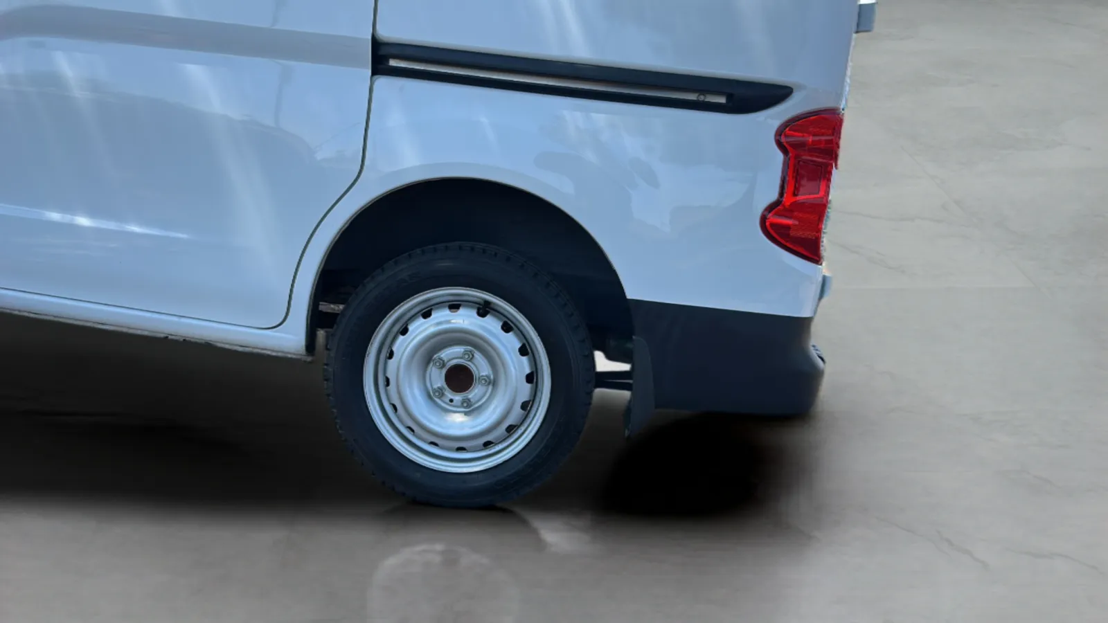 Nissan NV200 photo 33