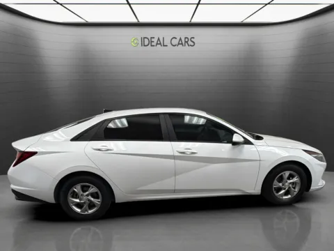 More photos of 2022 Hyundai ELANTRA SE at Ideal Cars - East Mesa (Hill), AZ