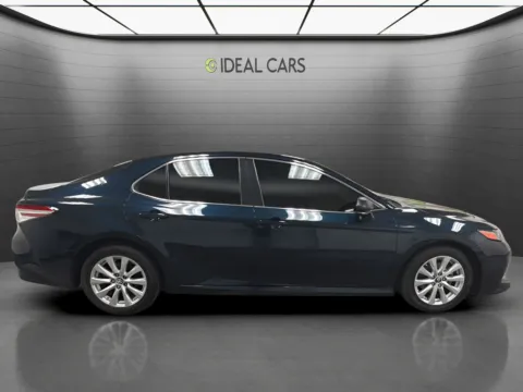 More photos of 2018 Toyota Camry LE at Ideal Cars - East Mesa (Hill), AZ