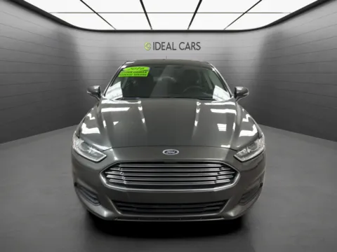 Photos of 2016 Ford Fusion SE for sale in Mesa, AZ at Ideal Cars - East Mesa (Hill)