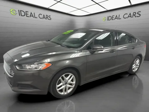 Gray 2016 Ford Fusion SE for sale in Mesa, AZ