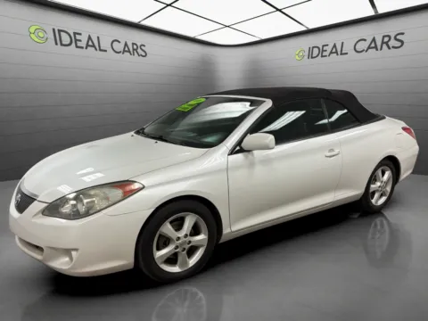 White 2006 Toyota Camry Solara SE V6 for sale in Mesa, AZ