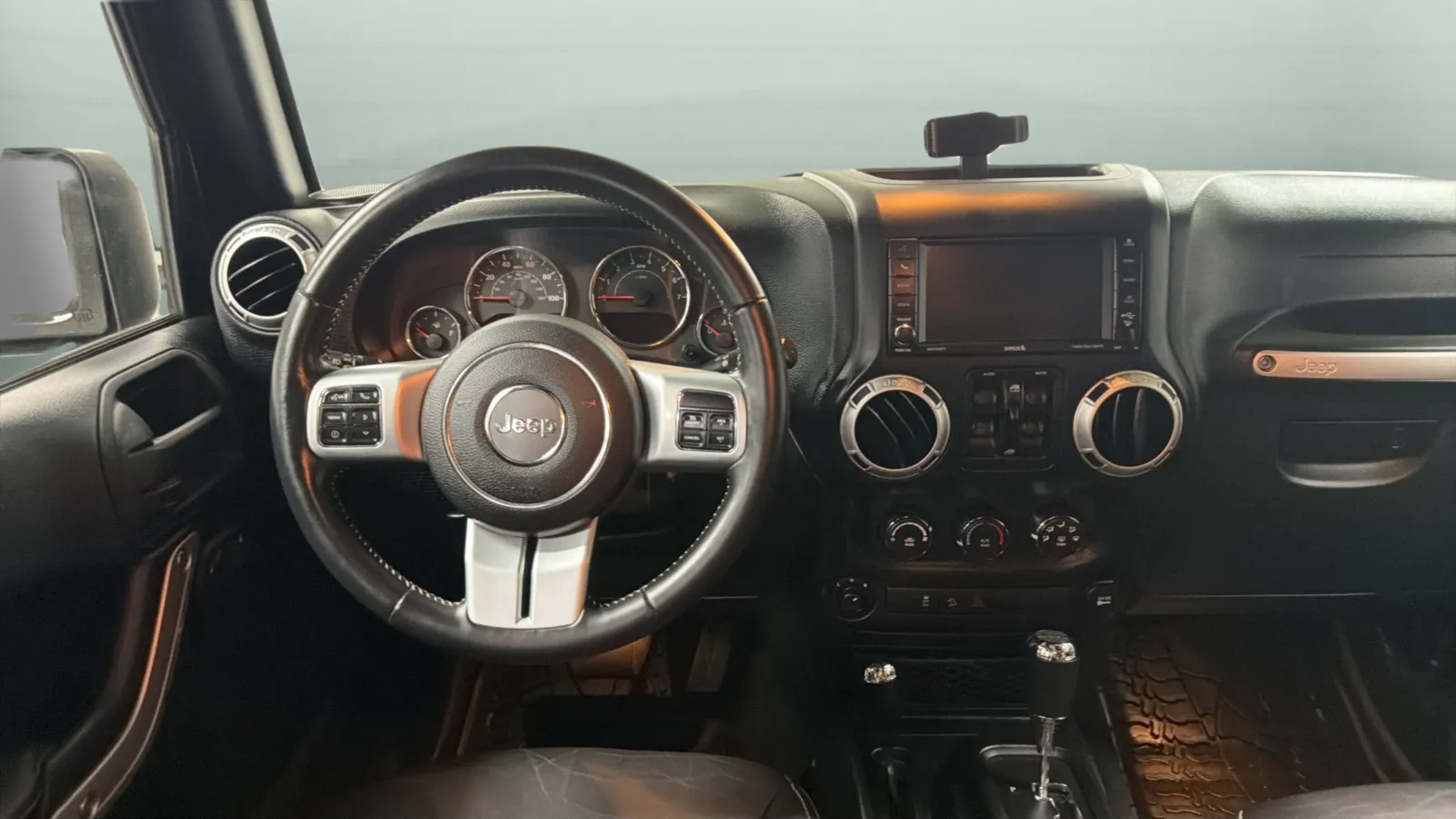 Jeep Wrangler photo 10