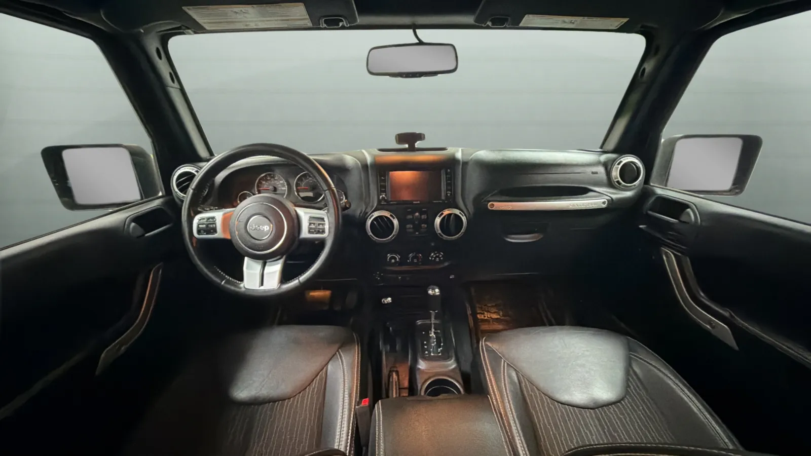 Jeep Wrangler photo 9