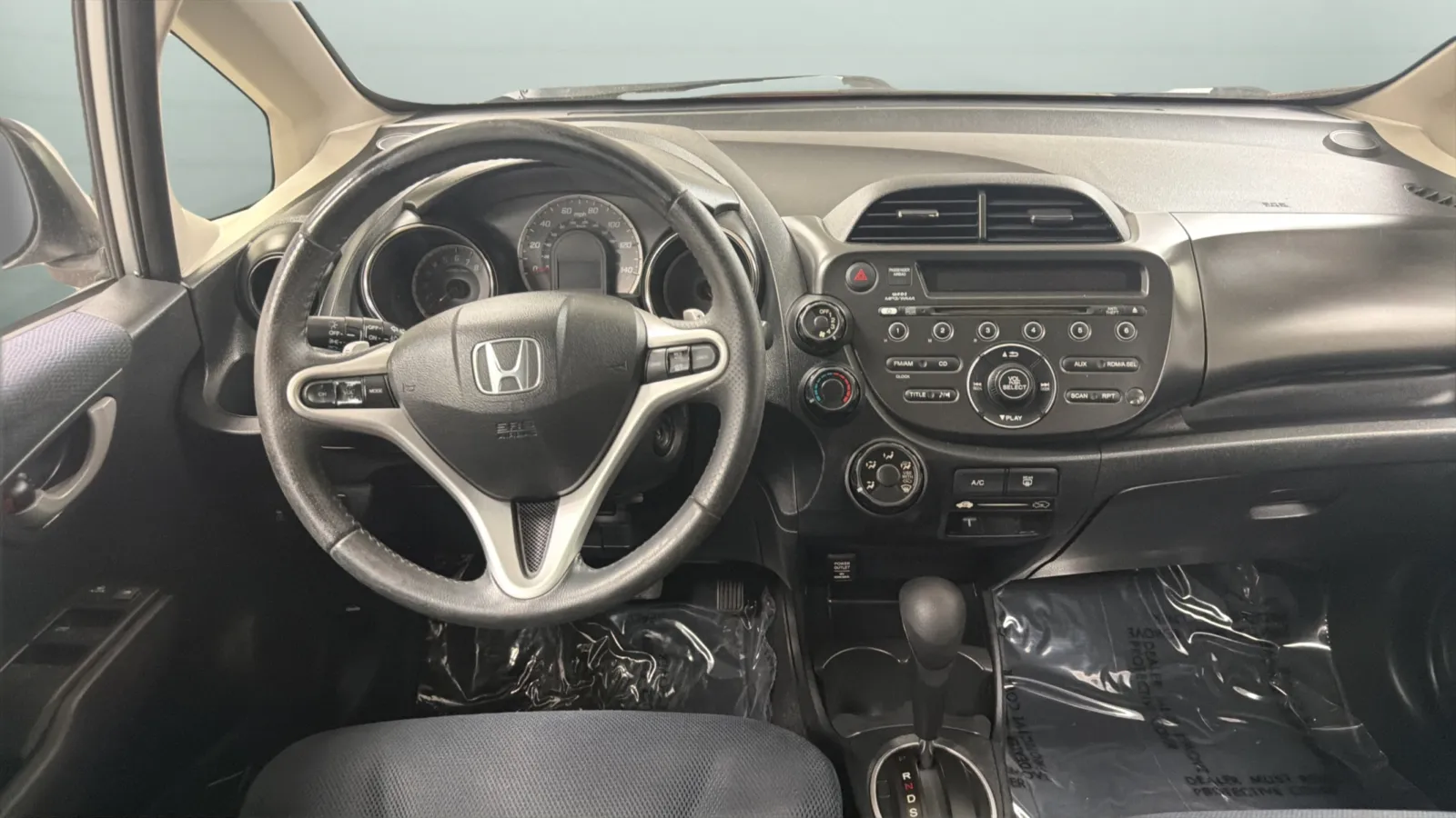 Honda Fit photo 11