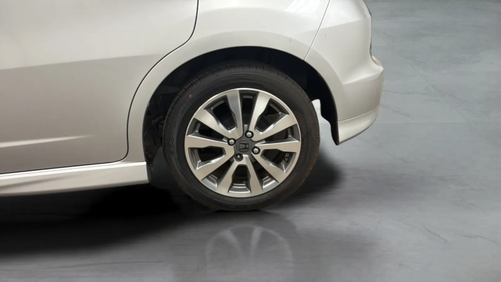Honda Fit photo 25