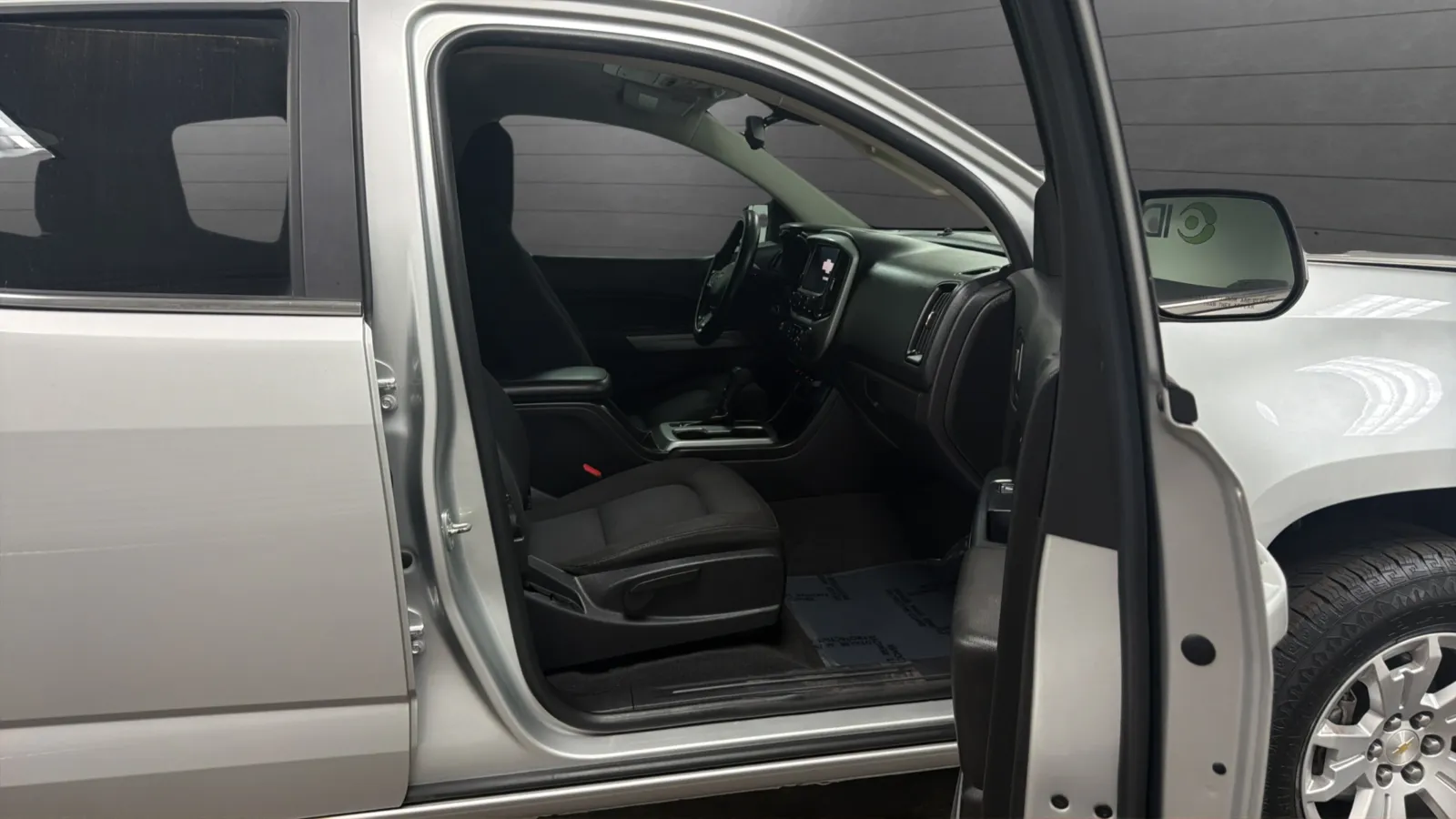 Chevrolet Colorado photo 21