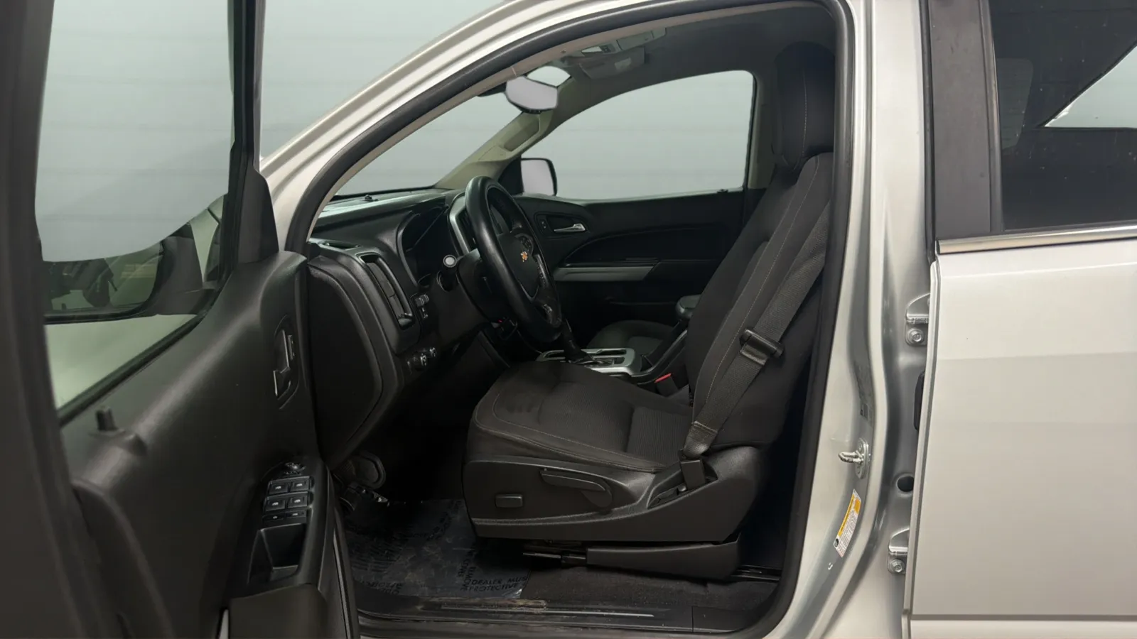 Chevrolet Colorado photo 20