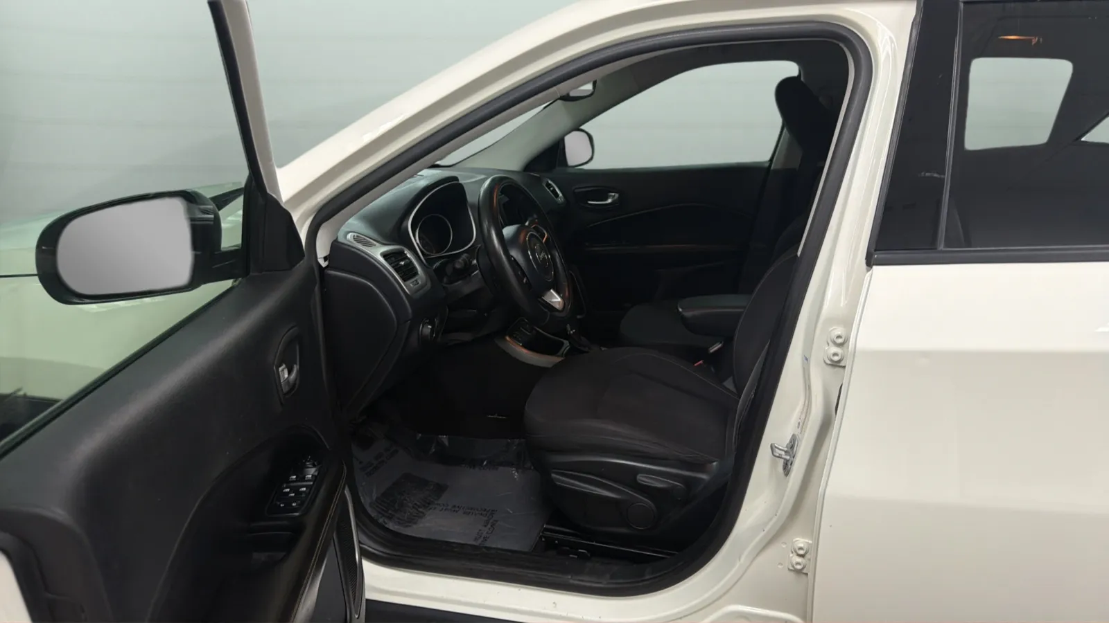 Jeep Compass photo 21