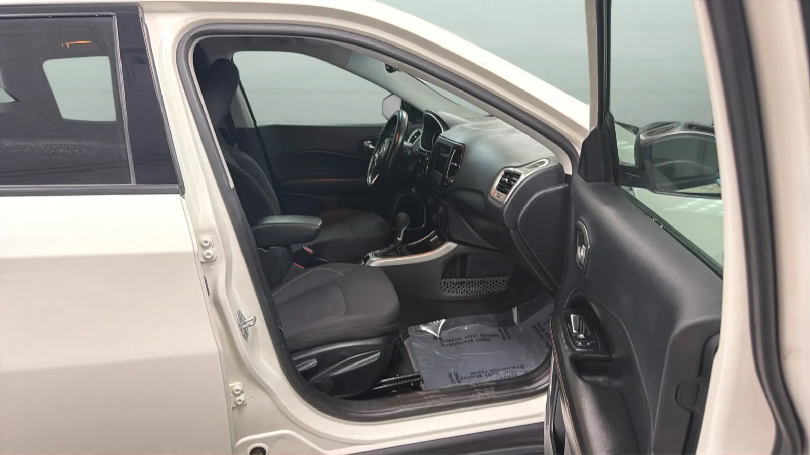 Jeep Compass photo 22