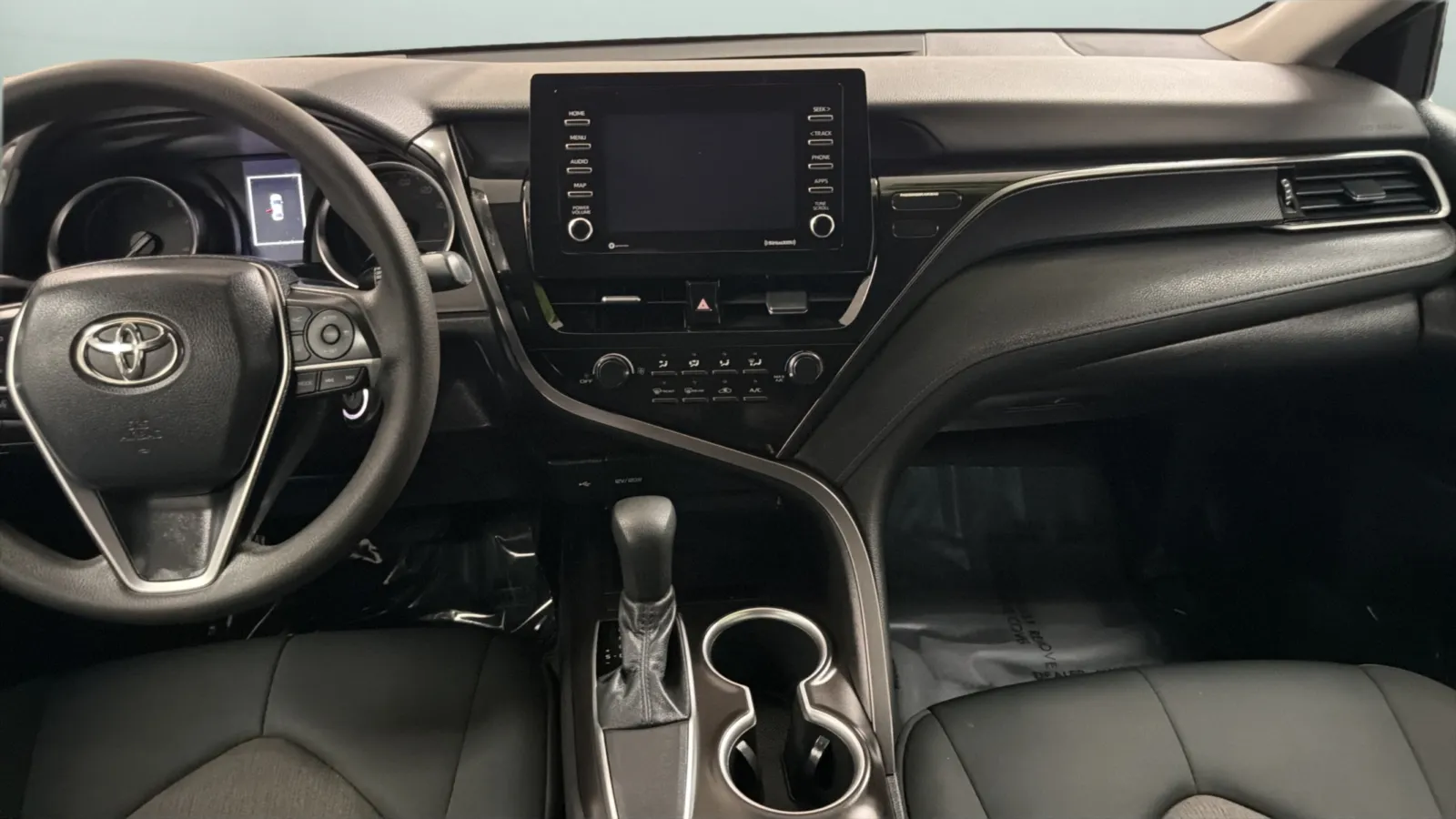 Toyota Camry photo 15