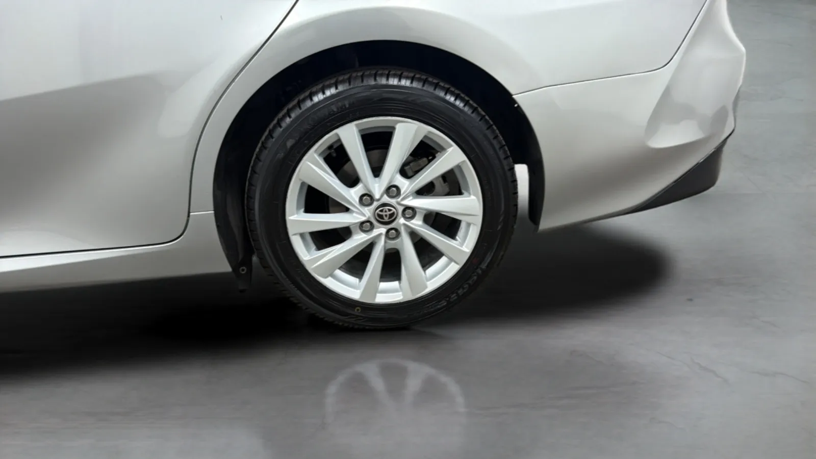 Toyota Camry photo 27