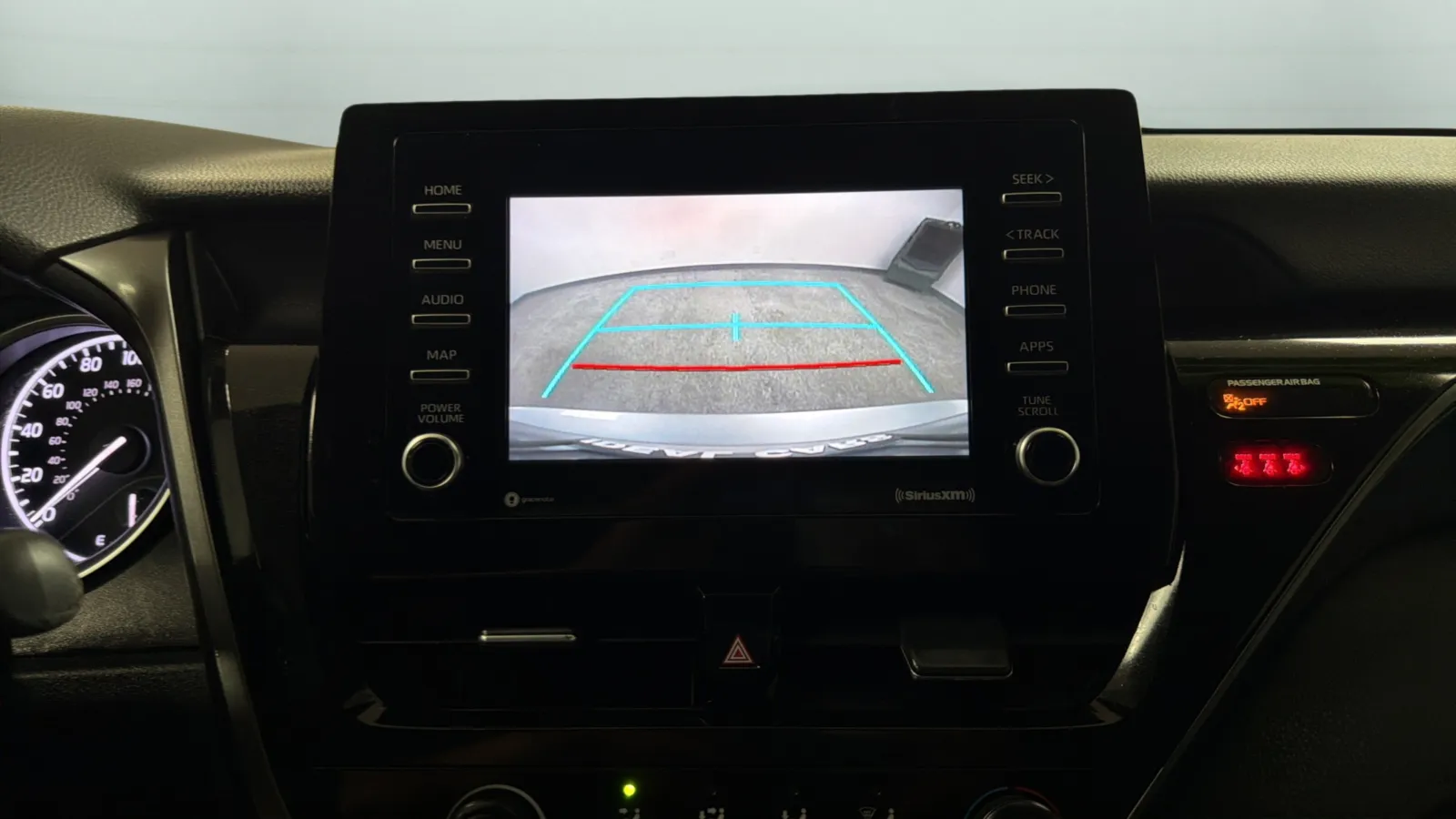 Toyota Camry photo 14