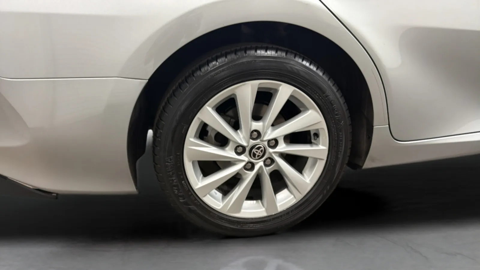 Toyota Camry photo 26