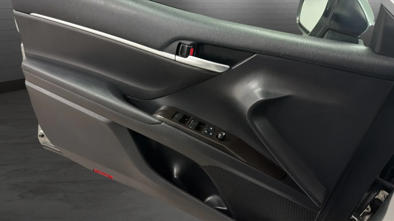 Toyota Camry photo 16