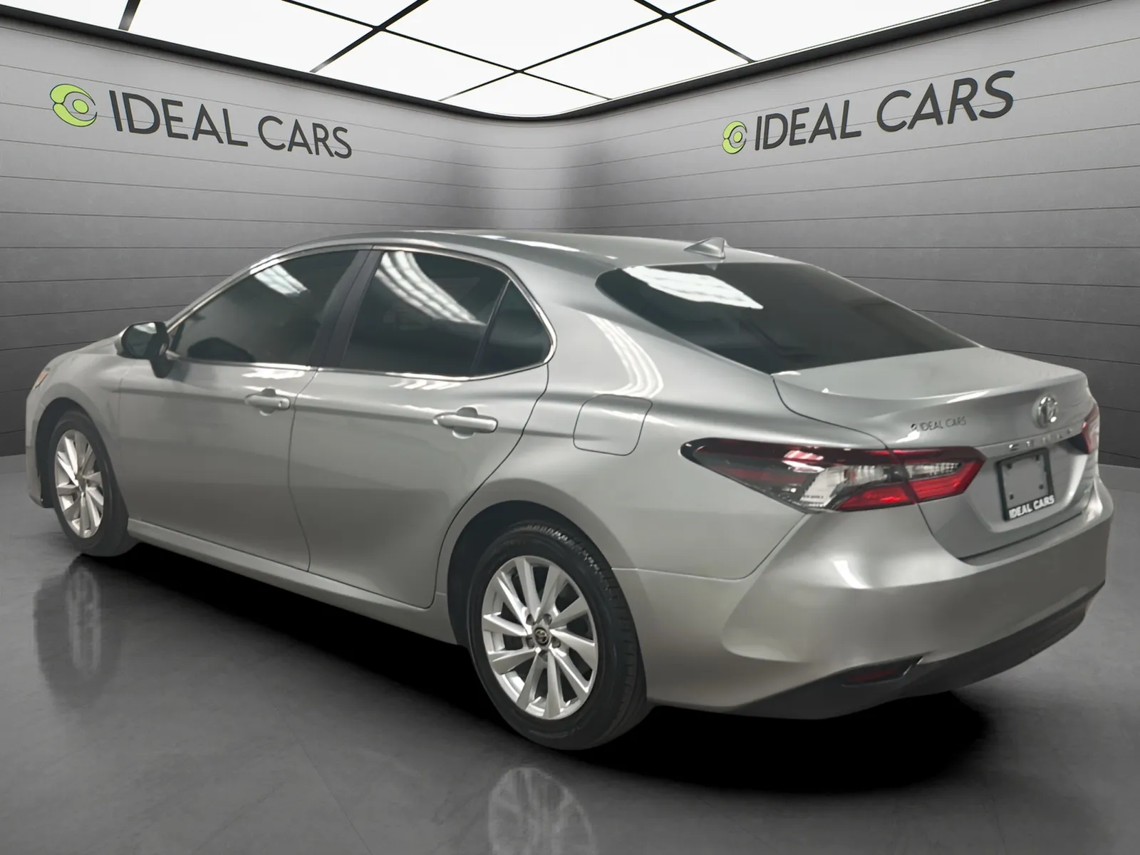 Toyota Camry photo 7