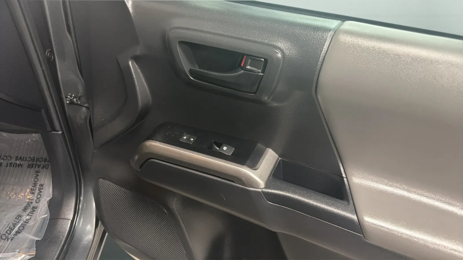2023 Toyota Tacoma SR5 - Photo 18