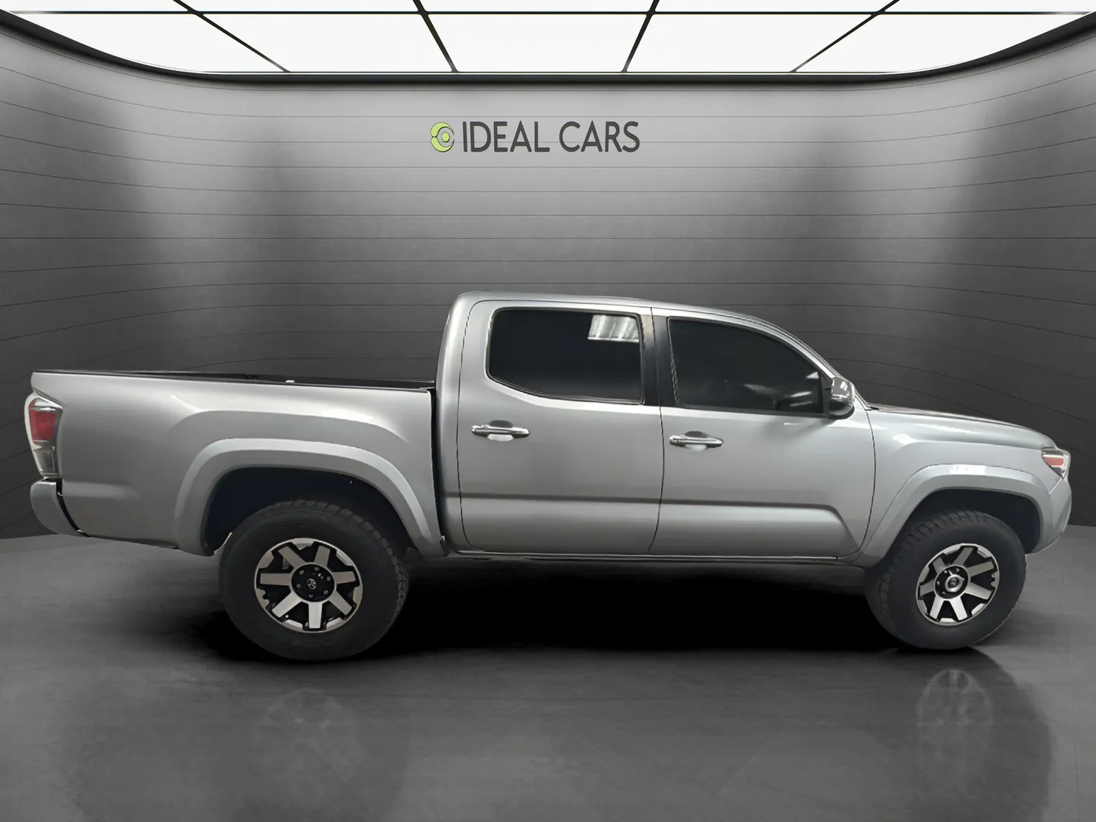 Toyota Tacoma photo 4
