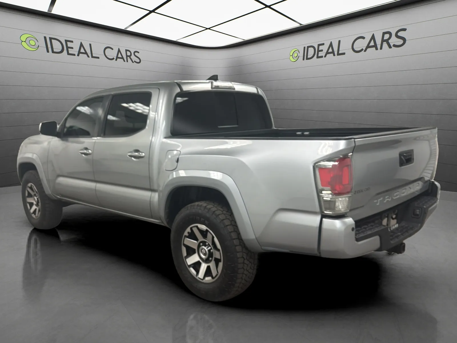 Toyota Tacoma photo 7