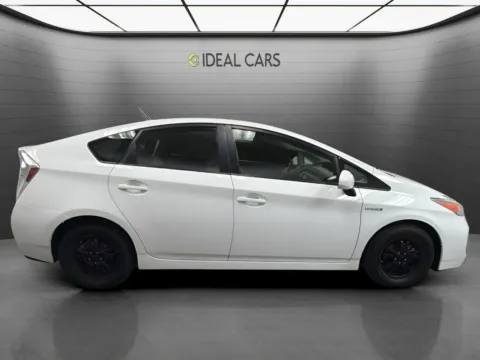 More photos of 2015 Toyota Prius Three at Ideal Cars - East Mesa (Hill), AZ