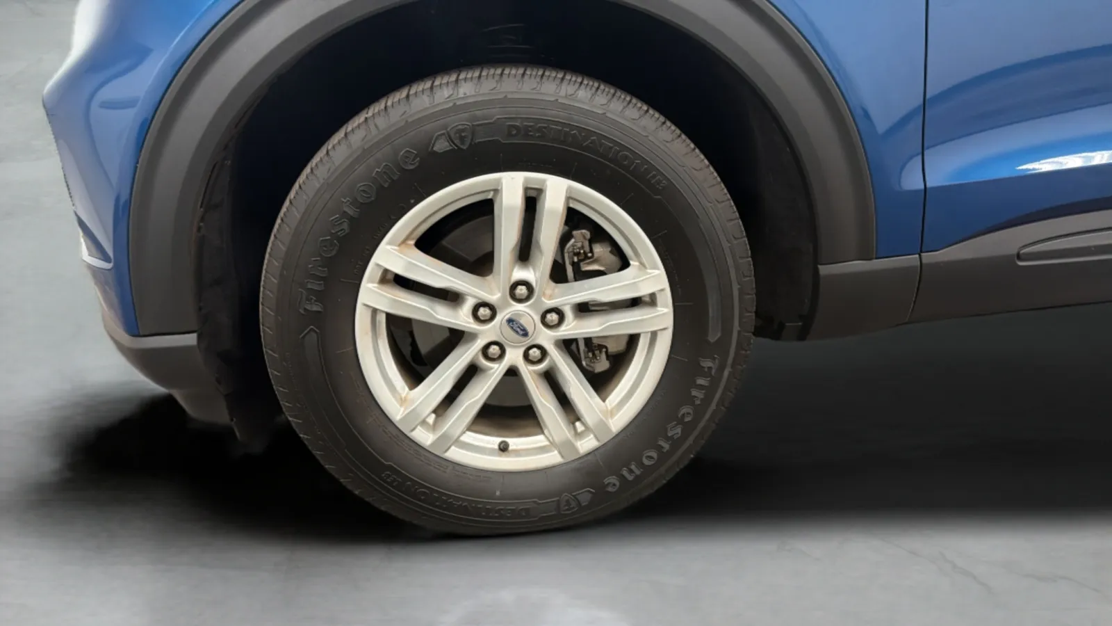 Ford Explorer photo 27