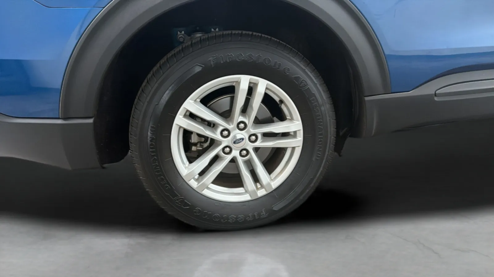 Ford Explorer photo 25