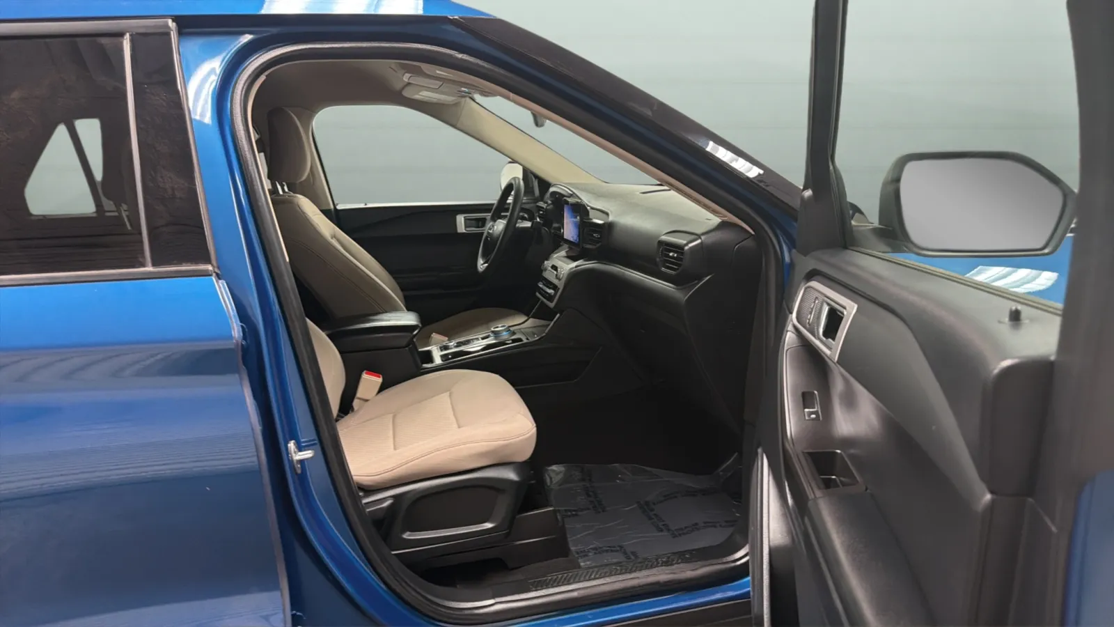 Ford Explorer photo 21