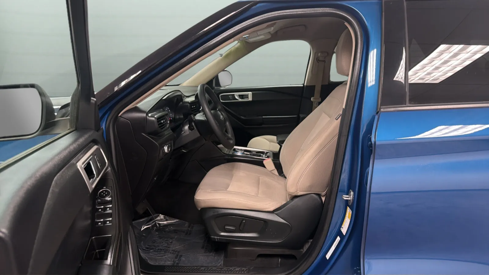 Ford Explorer photo 20