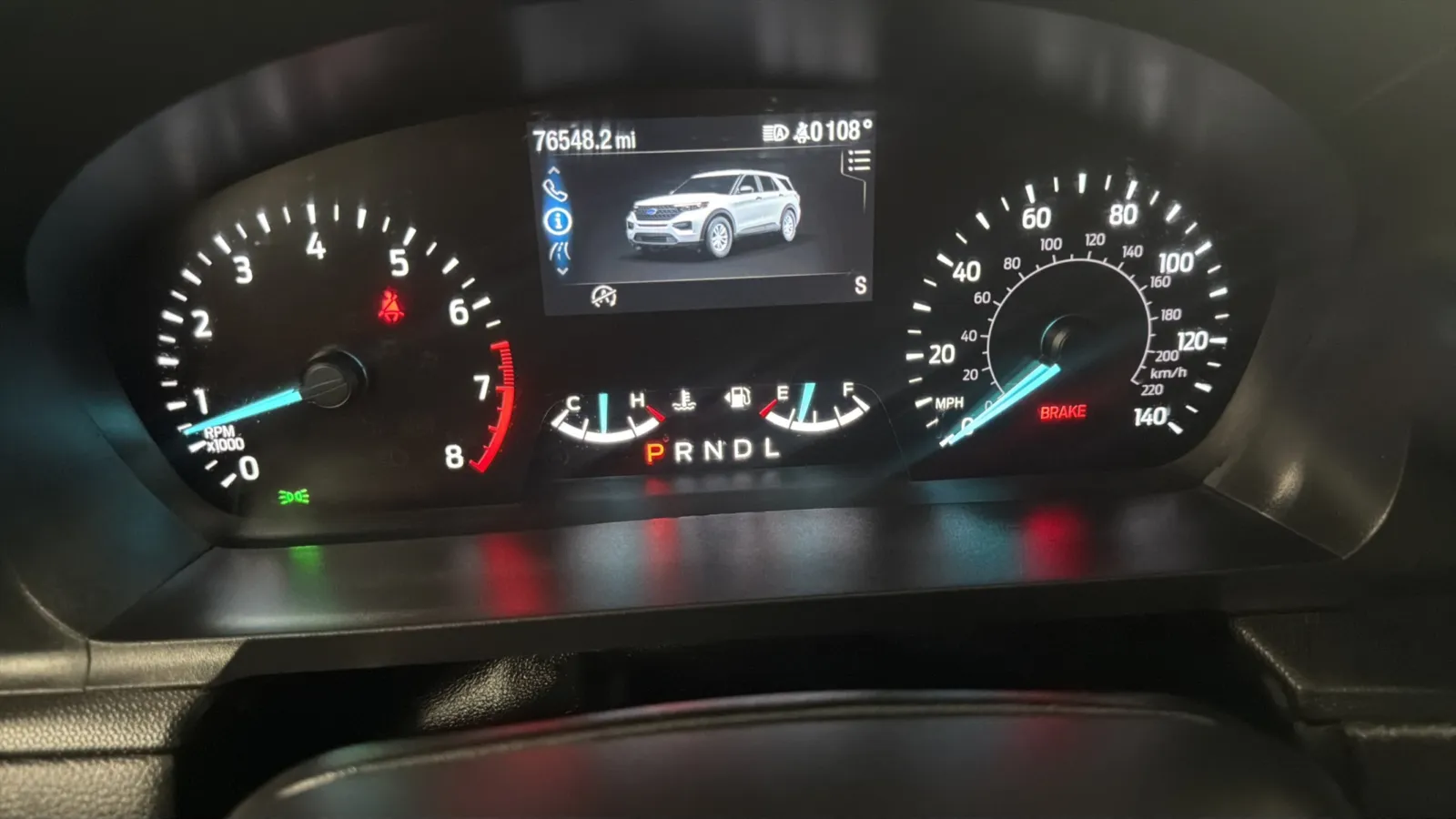 Ford Explorer photo 11
