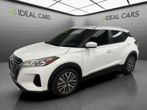 White 2021 Nissan Kicks SV for sale in Mesa, AZ