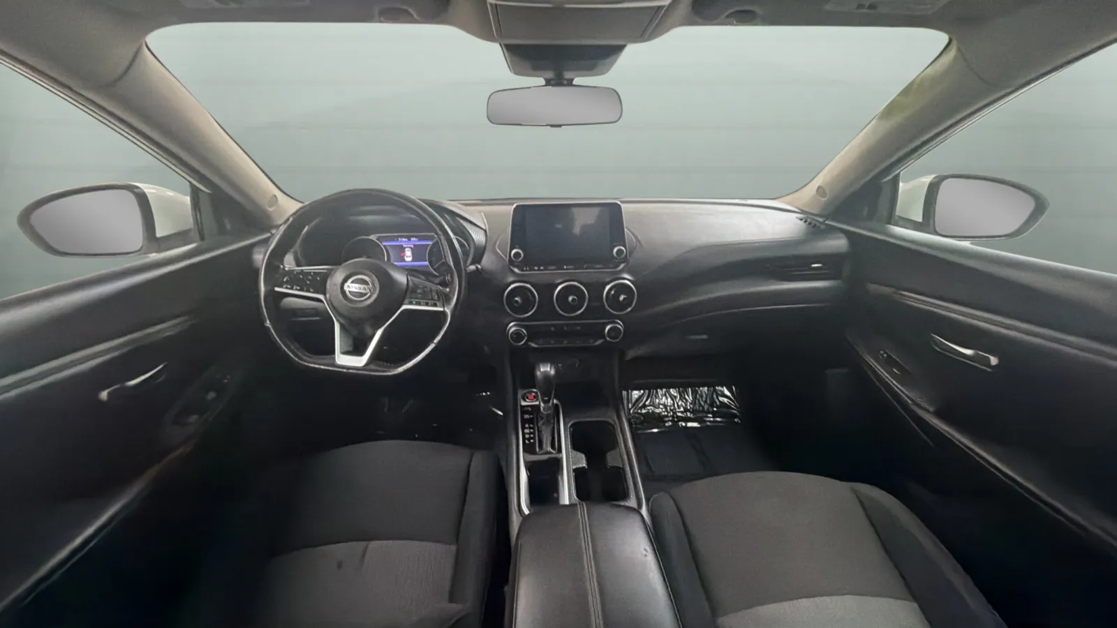 Nissan Sentra photo 9