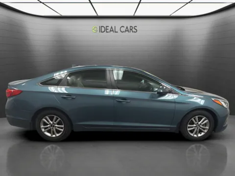 More photos of 2017 Hyundai SONATA SE at Ideal Cars - East Mesa (Hill), AZ
