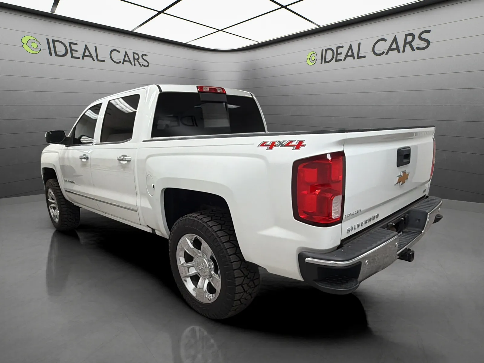 Chevrolet Silverado photo 7