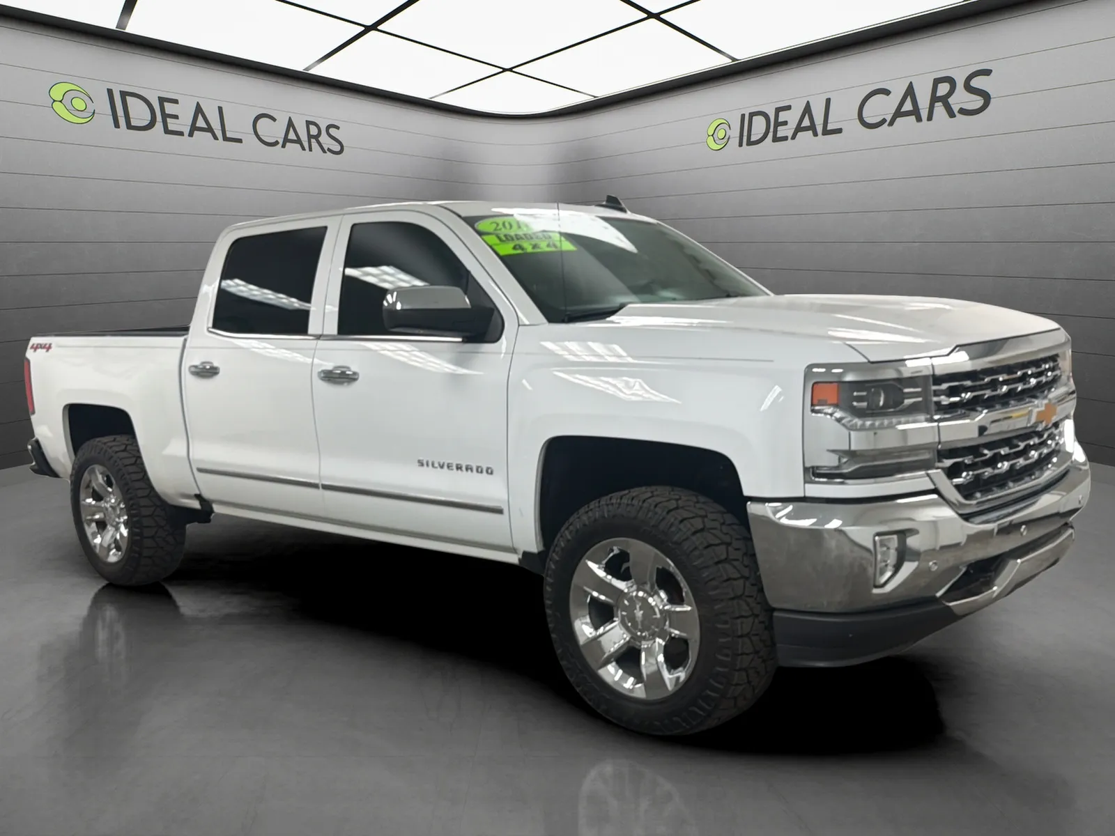 Chevrolet Silverado photo 3