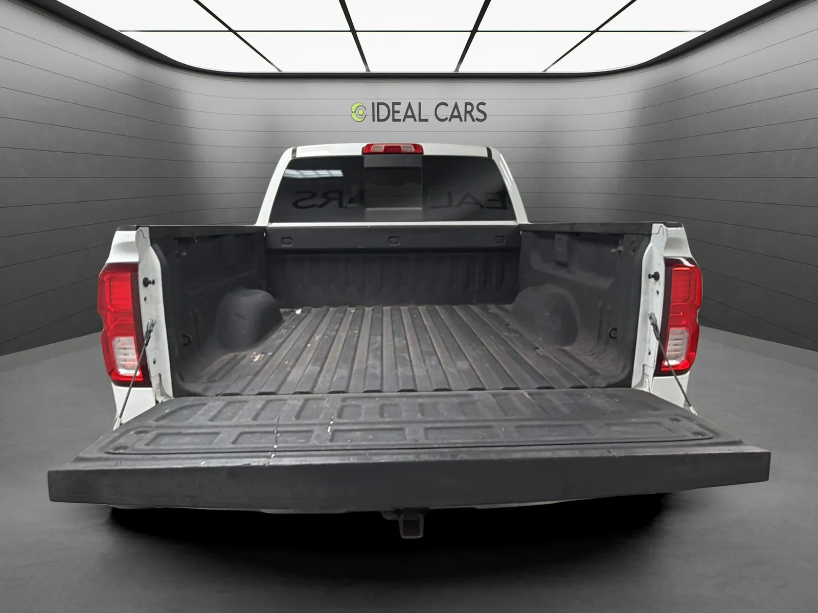 Chevrolet Silverado photo 9