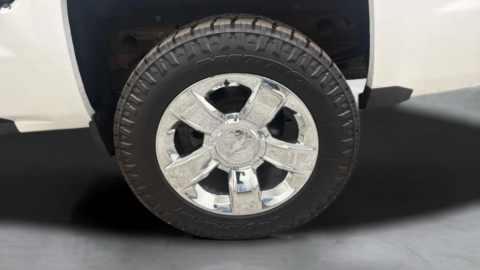 Chevrolet Silverado photo 26