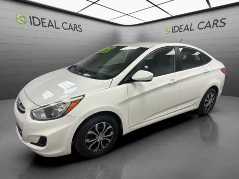 White 2016 Hyundai ACCENT SE for sale in Mesa, AZ