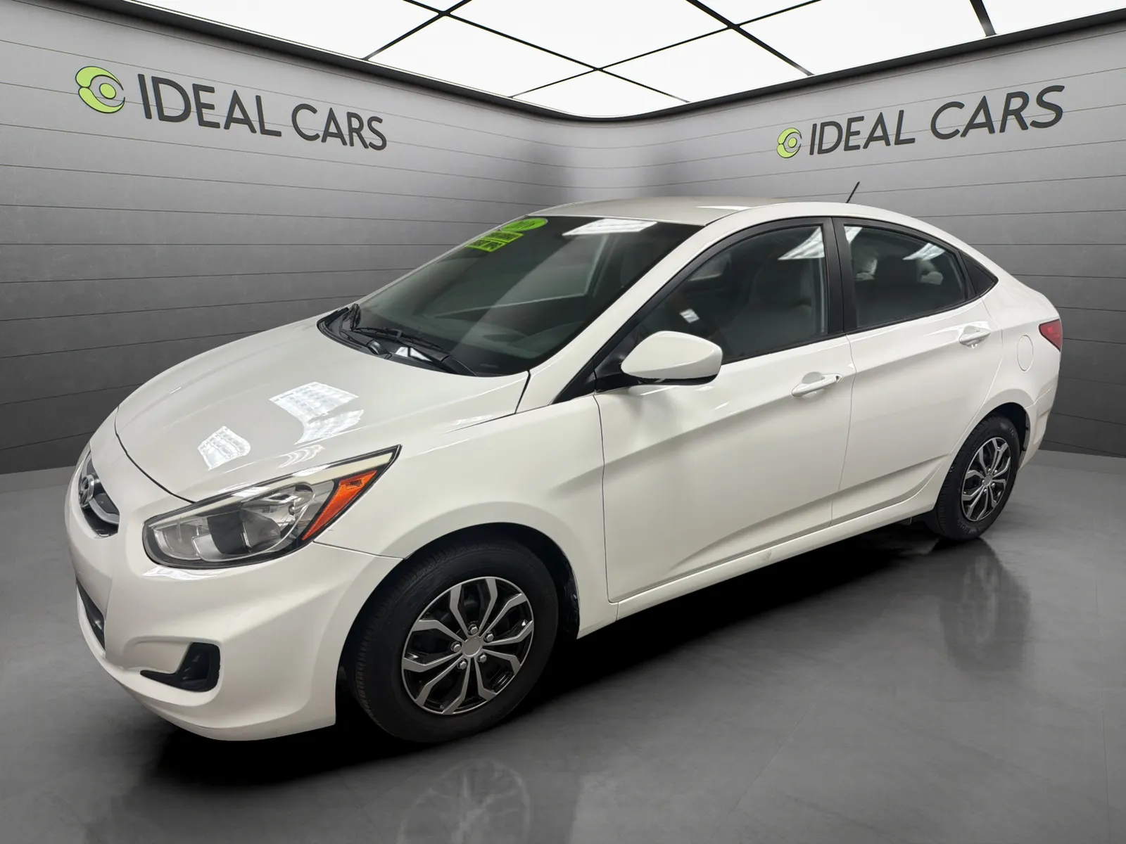 White 2016 Hyundai ACCENT SE for sale in Mesa, AZ