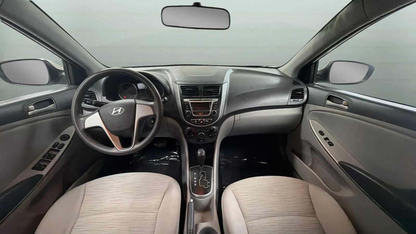 Hyundai Accent photo 9