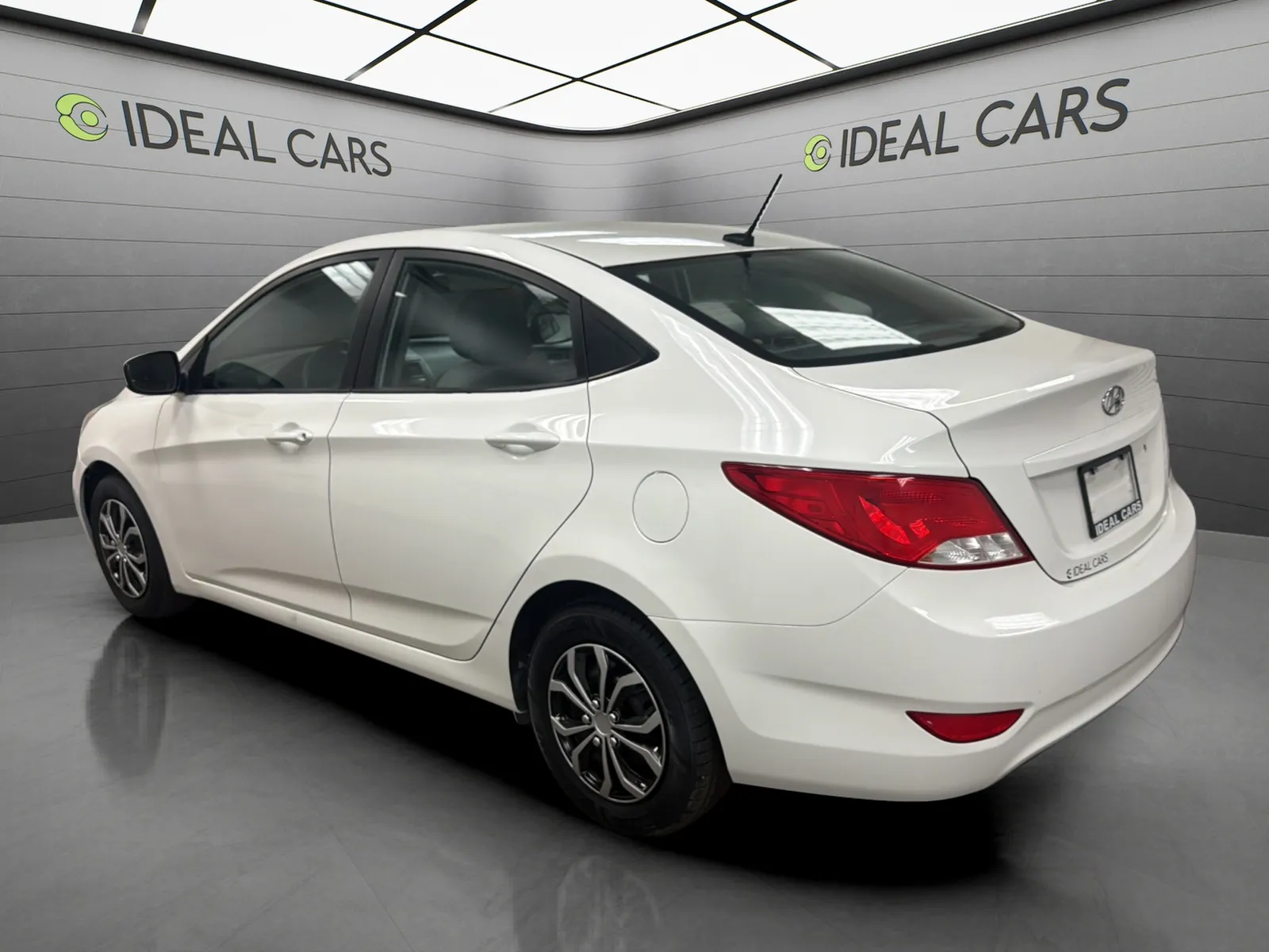Hyundai Accent photo 7