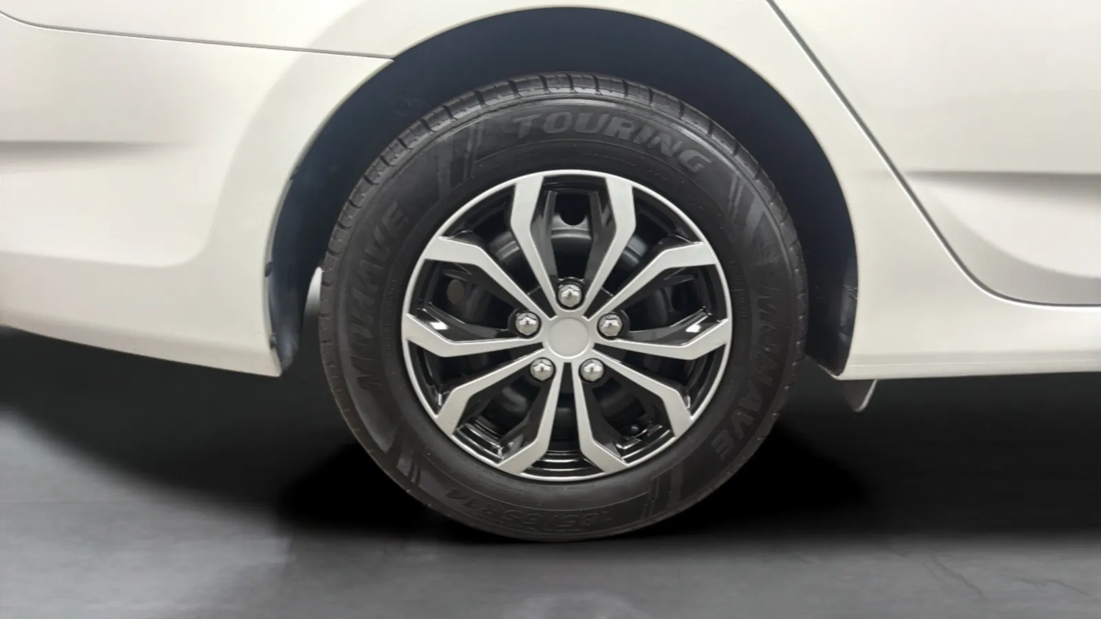 Hyundai Accent photo 23