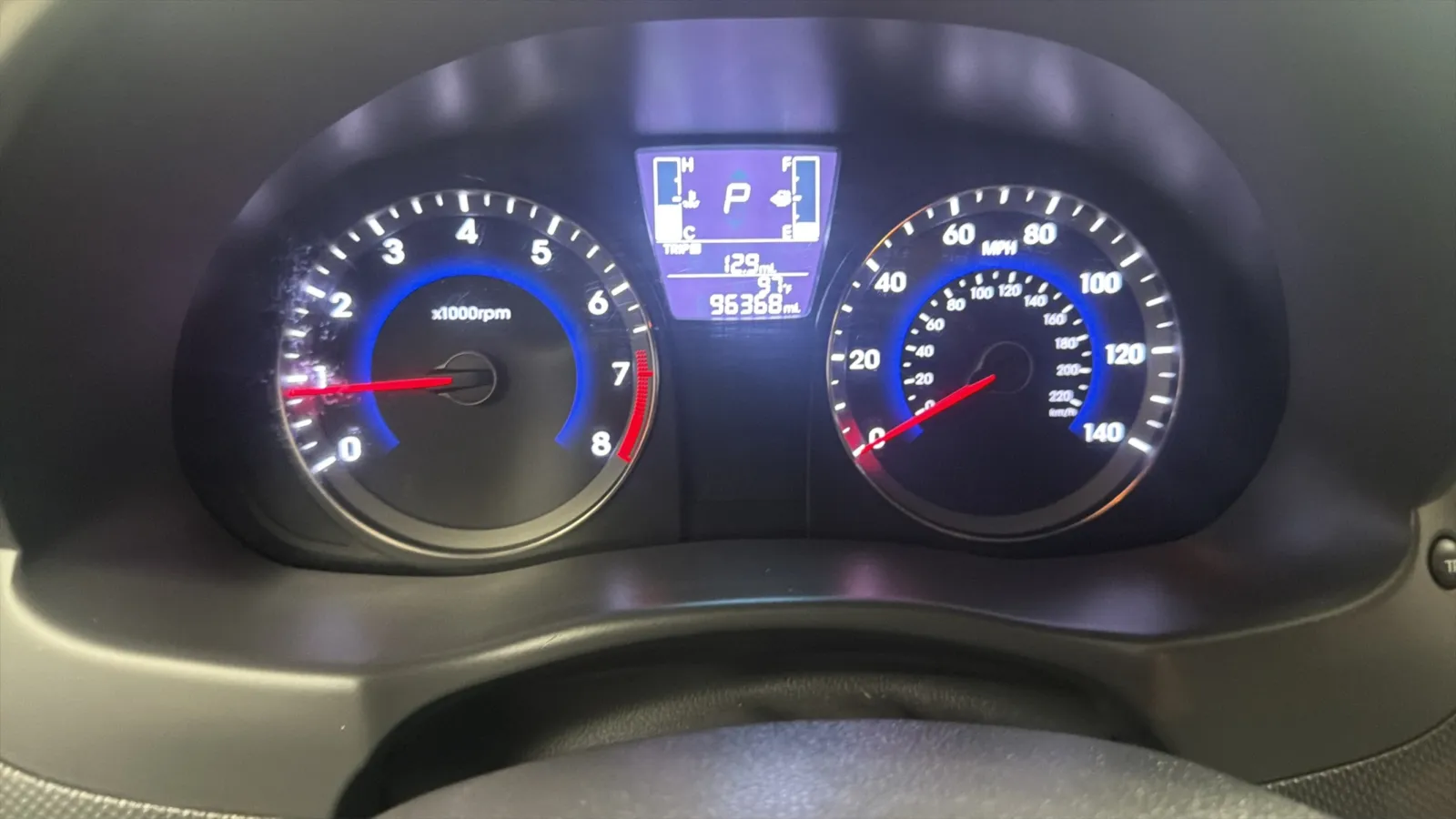Hyundai Accent photo 11