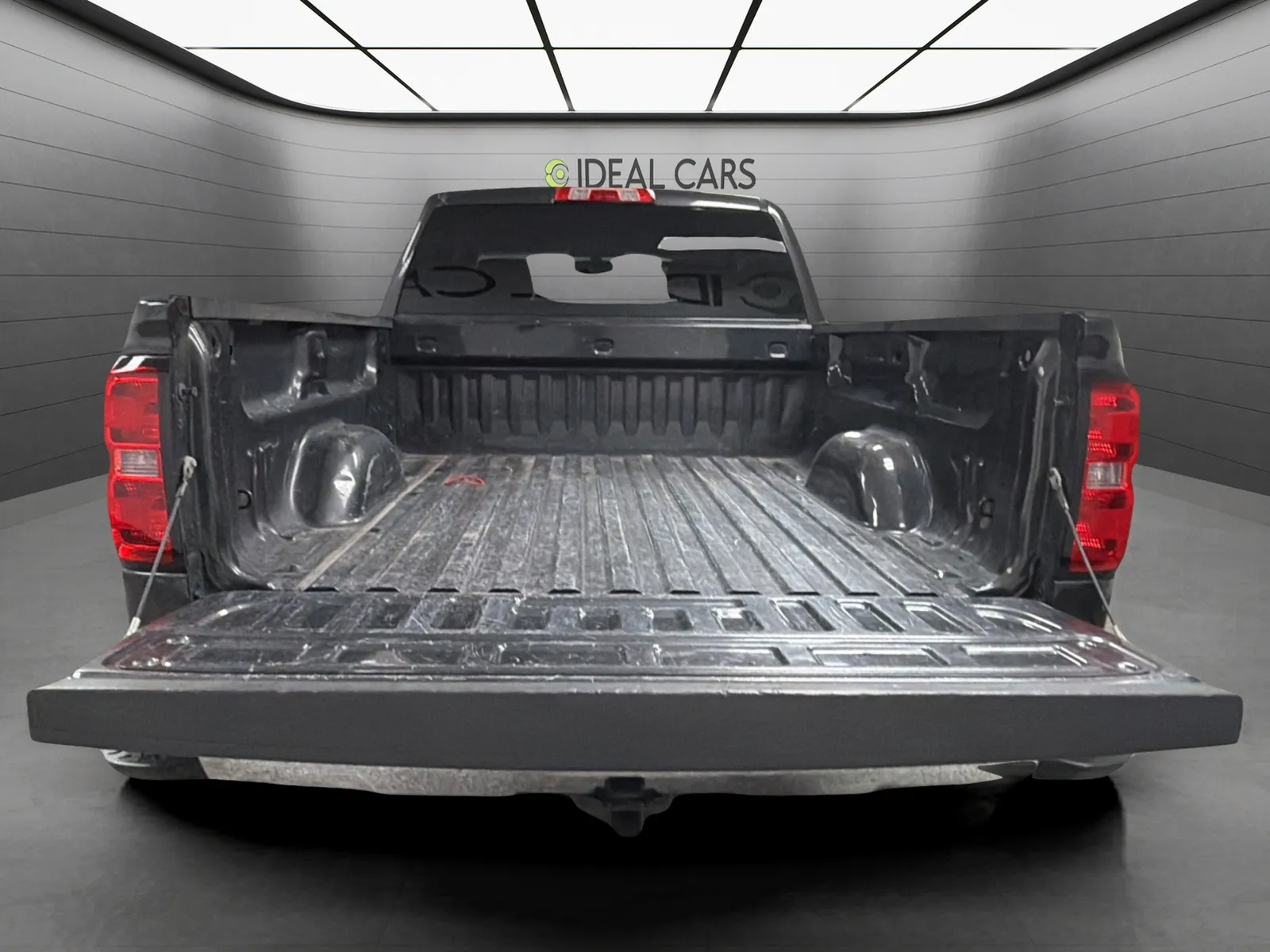 Chevrolet Silverado photo 19