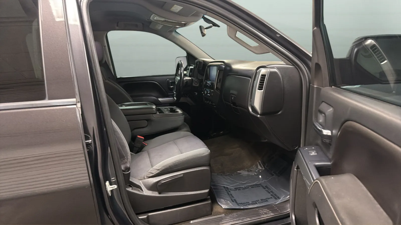 Chevrolet Silverado photo 21