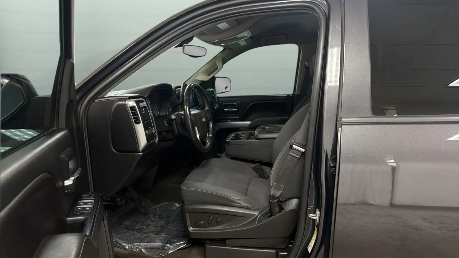 Chevrolet Silverado photo 20